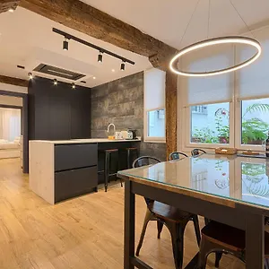 Apartamento Moderno Y Lujoso En El Historico Casco Viejo